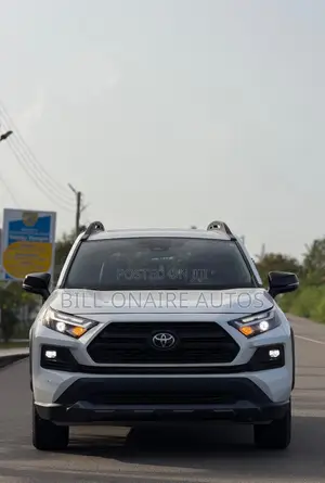 Toyota RAV4 TRD Off Road 2022 White