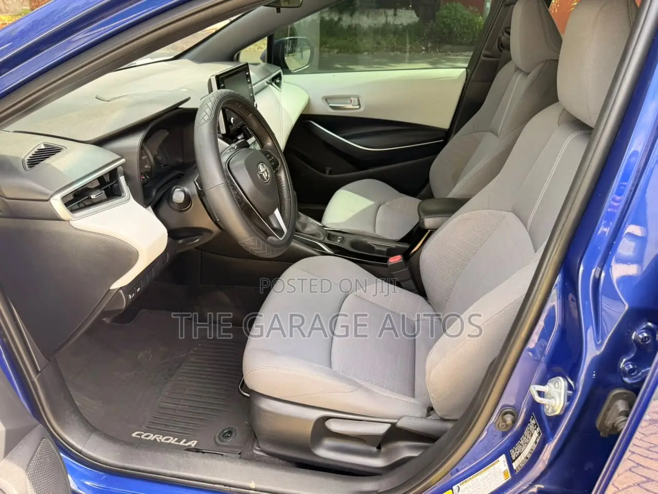 Toyota Corolla SE 2020 Blue