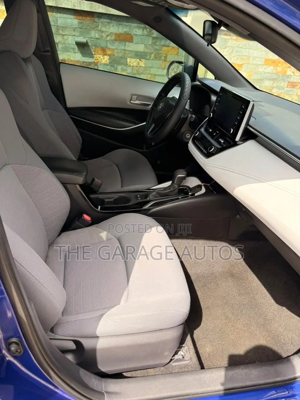 Toyota Corolla SE 2020 Blue