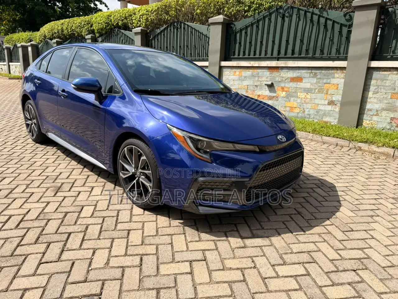 Toyota Corolla SE 2020 Blue
