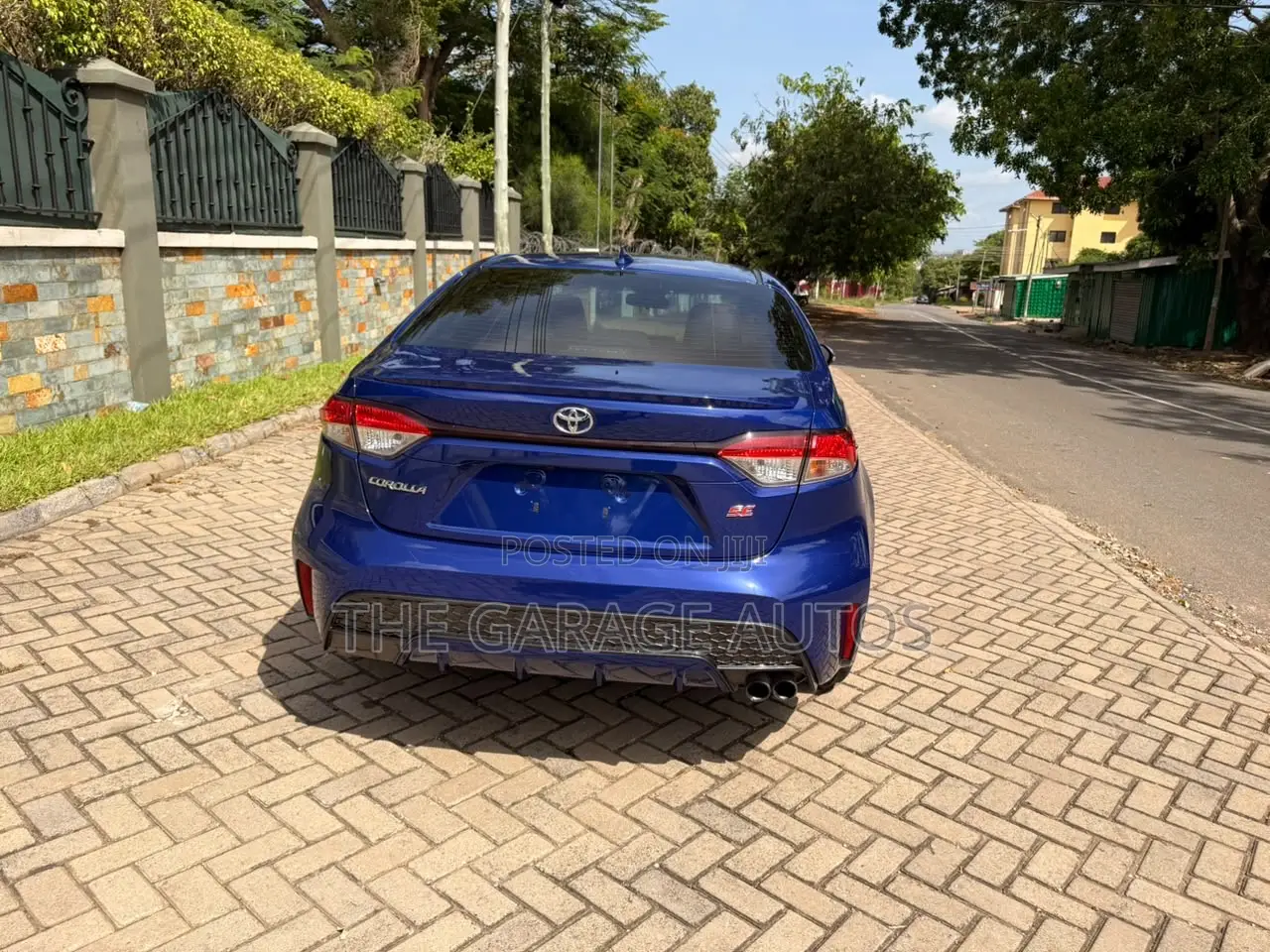 Toyota Corolla SE 2020 Blue