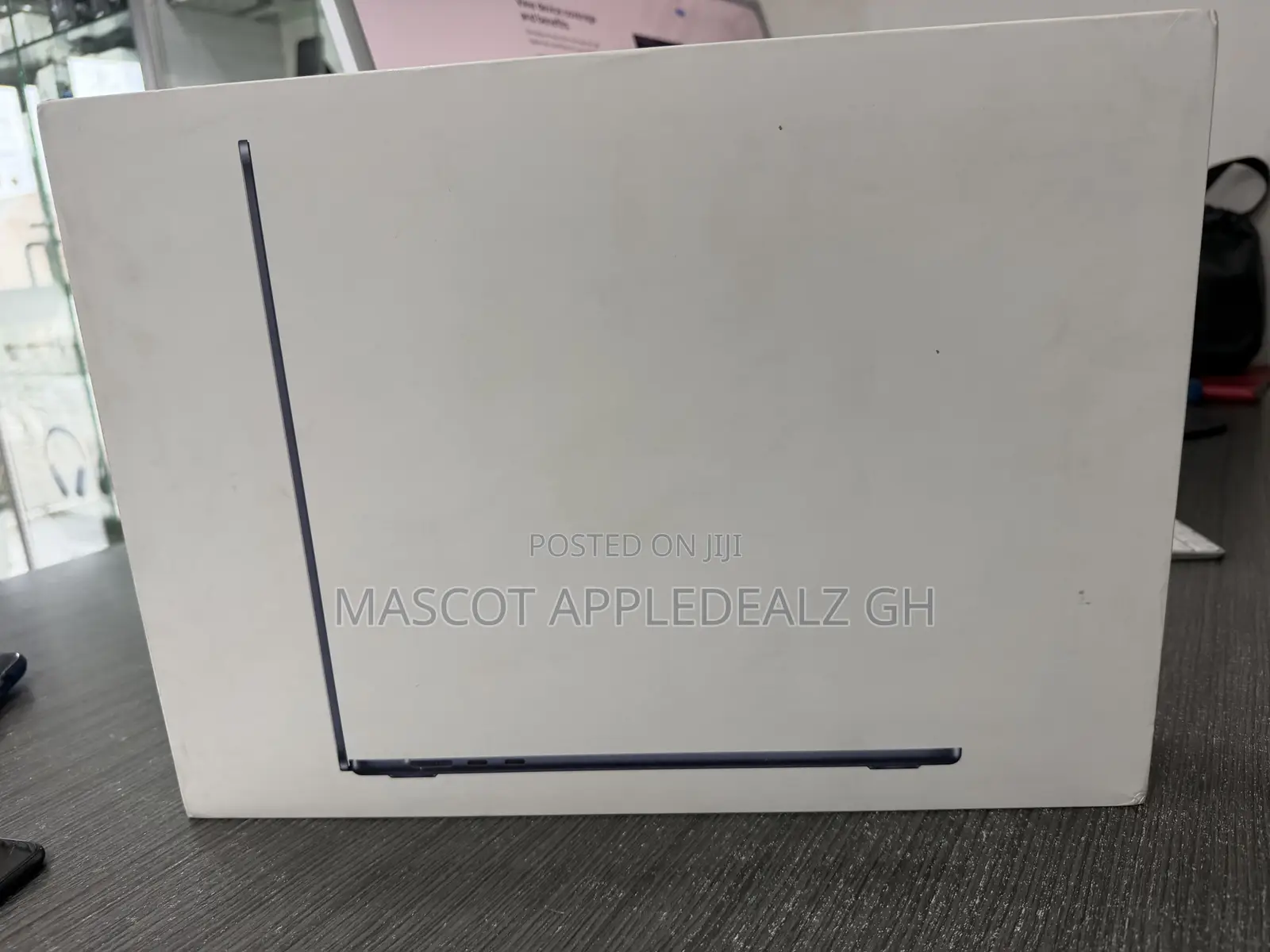 New Laptop Apple MacBook Air 2026 M5 16GB Apple M5 SSD 512GB