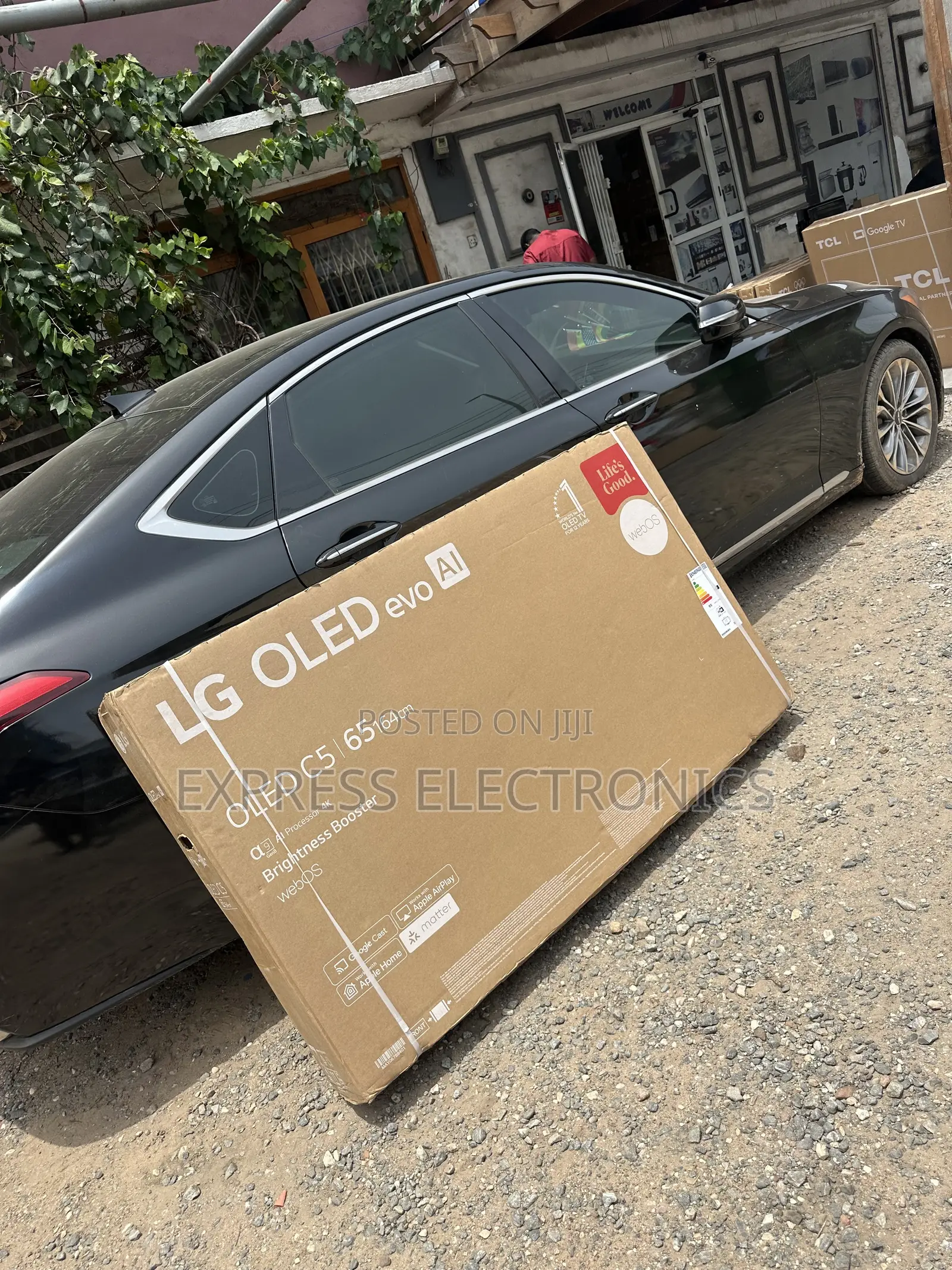 Slim Sleek Best LG OLED CS 65 Inch Smart TV 2022 OLED65CS6LA
