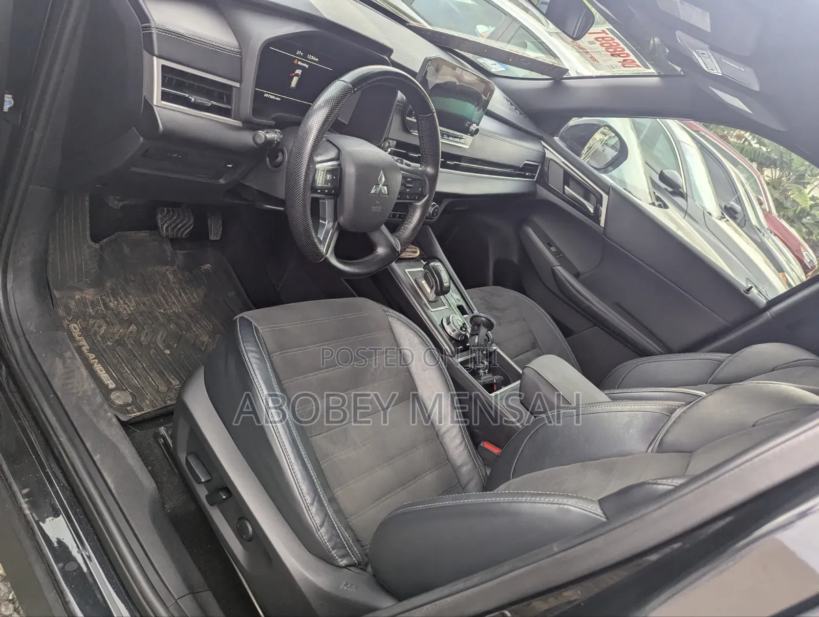 Mitsubishi Outlander 2023 Black