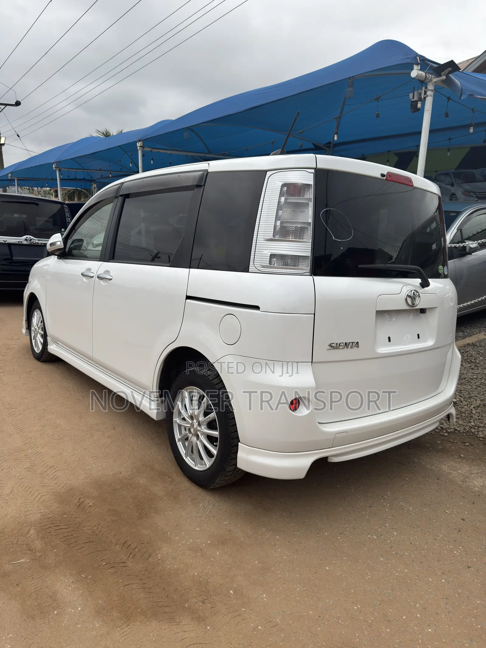 Toyota Sienta 1.5 FWD 2014 White