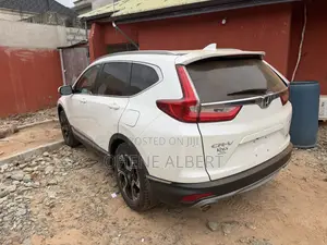 Honda CR-V Touring AWD 2018 White
