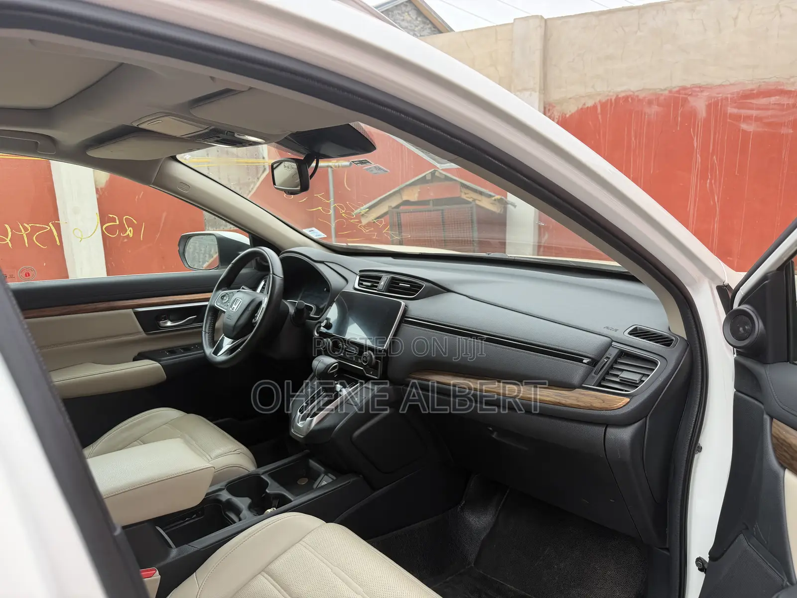 Honda CR-V Touring AWD 2018 White
