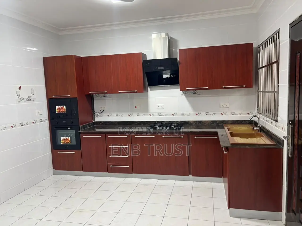4bdrm Duplex in Adjriganor, Ability for rent