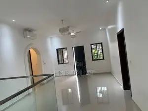 4bdrm Duplex in Adjriganor, Ability for rent