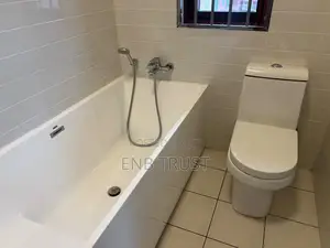 4bdrm Duplex in Adjriganor, Ability for rent