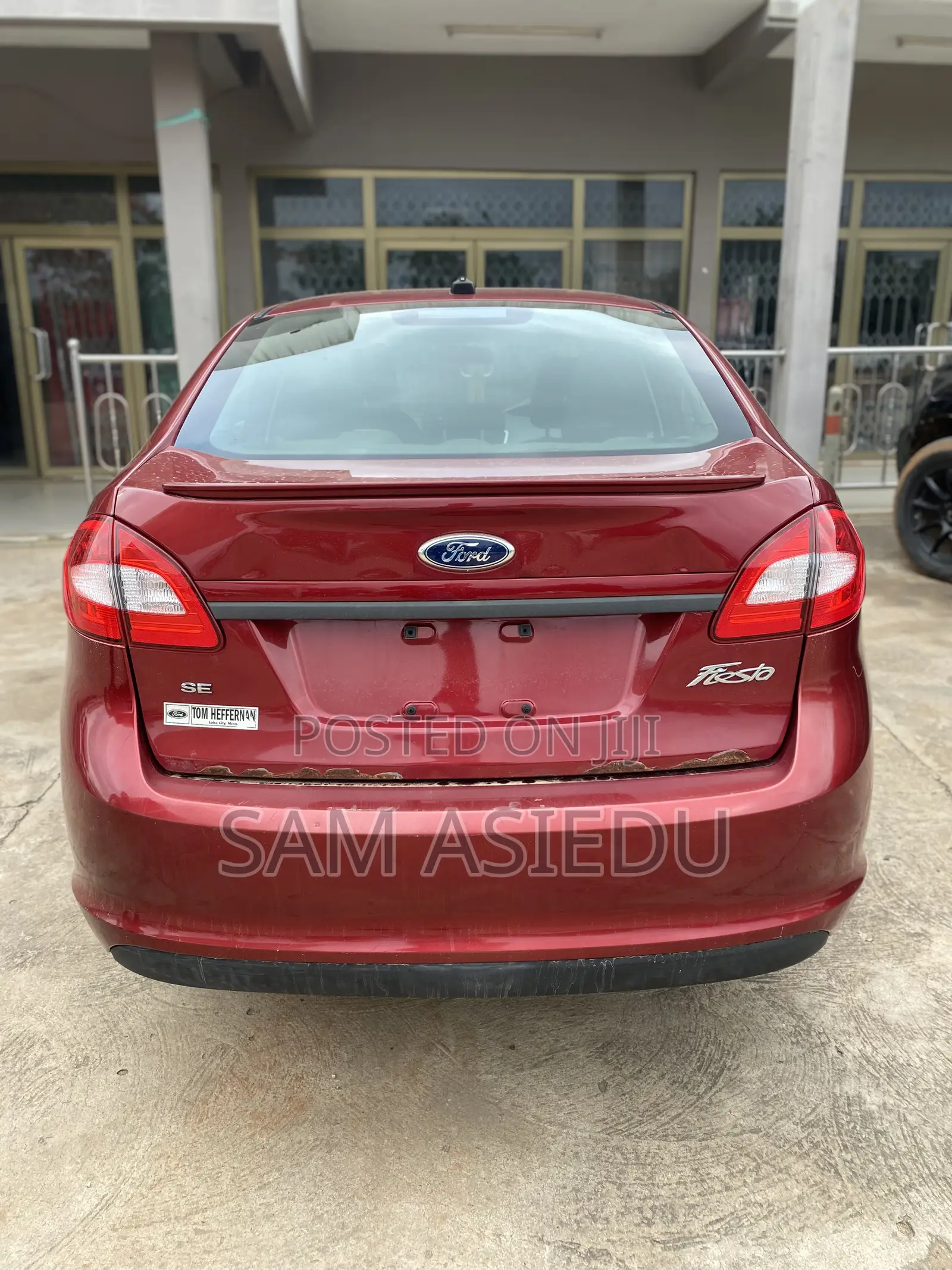 Ford Fiesta SE Sedan 2013 Red