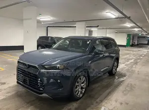 Toyota Highlander Limited 2025