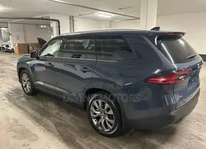 Toyota Highlander Limited 2025