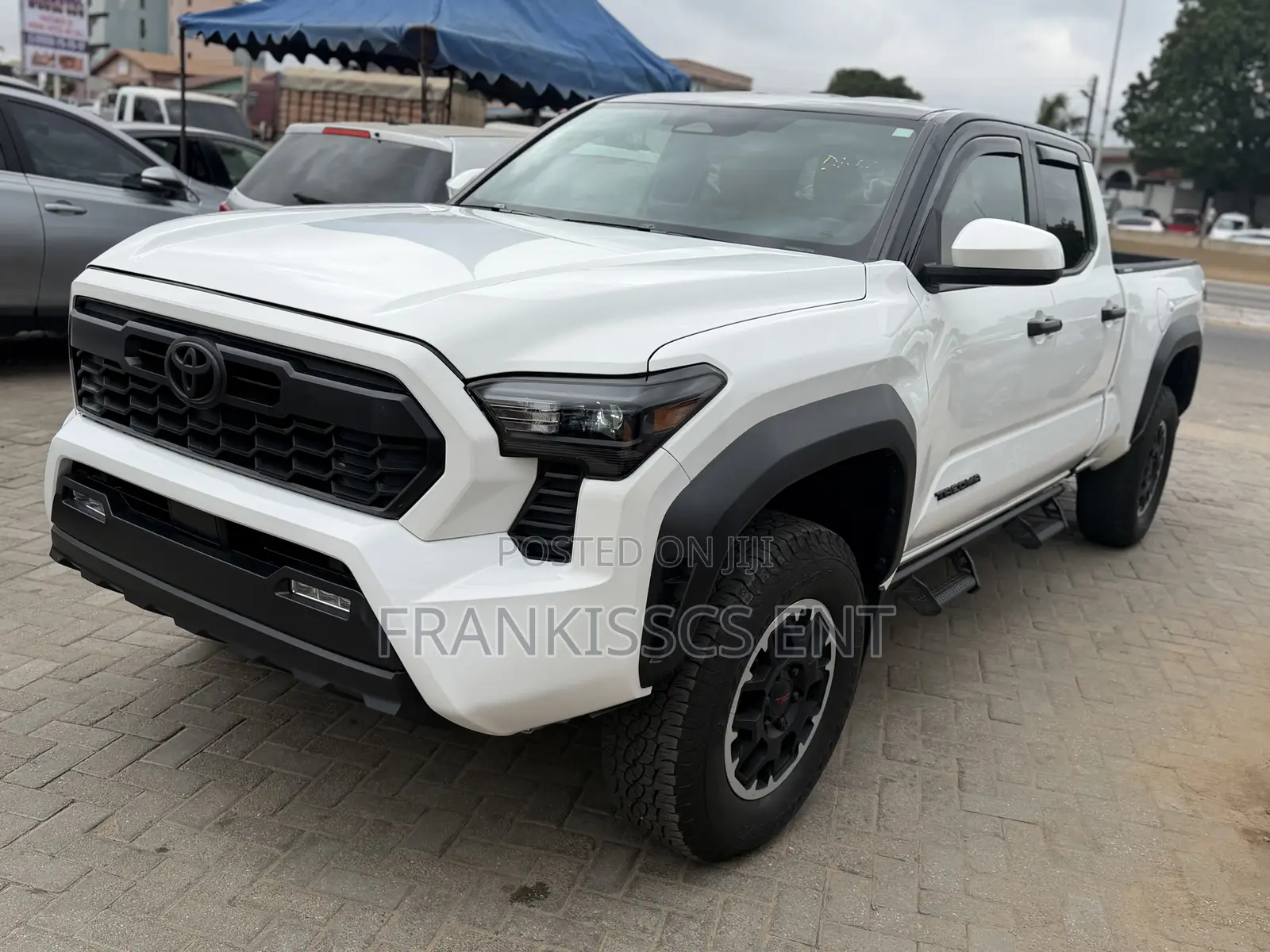Toyota Tacoma 2024 White