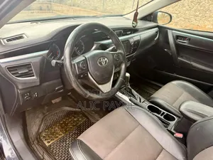 Toyota Corolla 2016 Gray