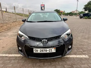 Toyota Corolla 2016 Gray