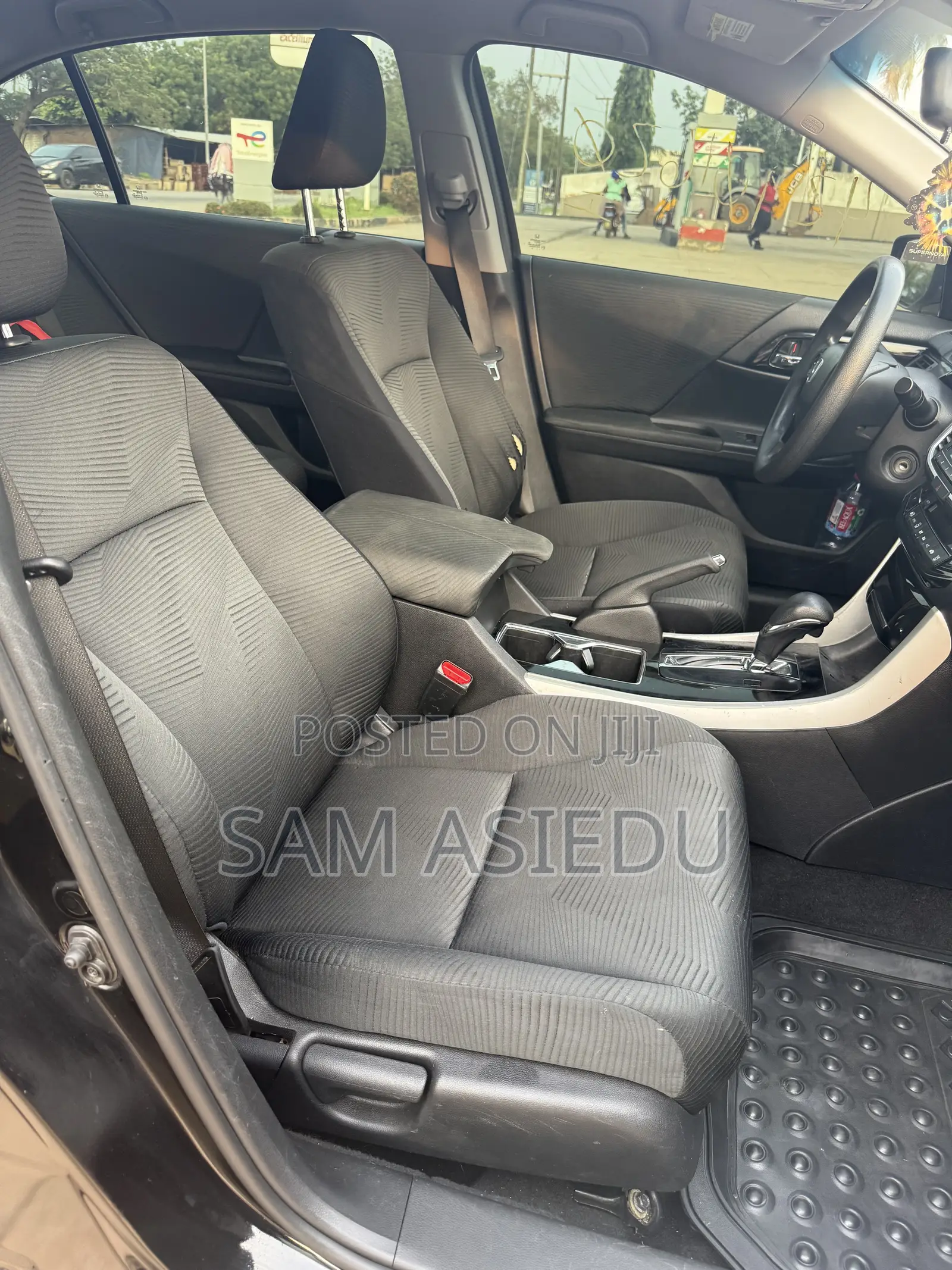 Ford Fiesta SE Sedan 2013 Red