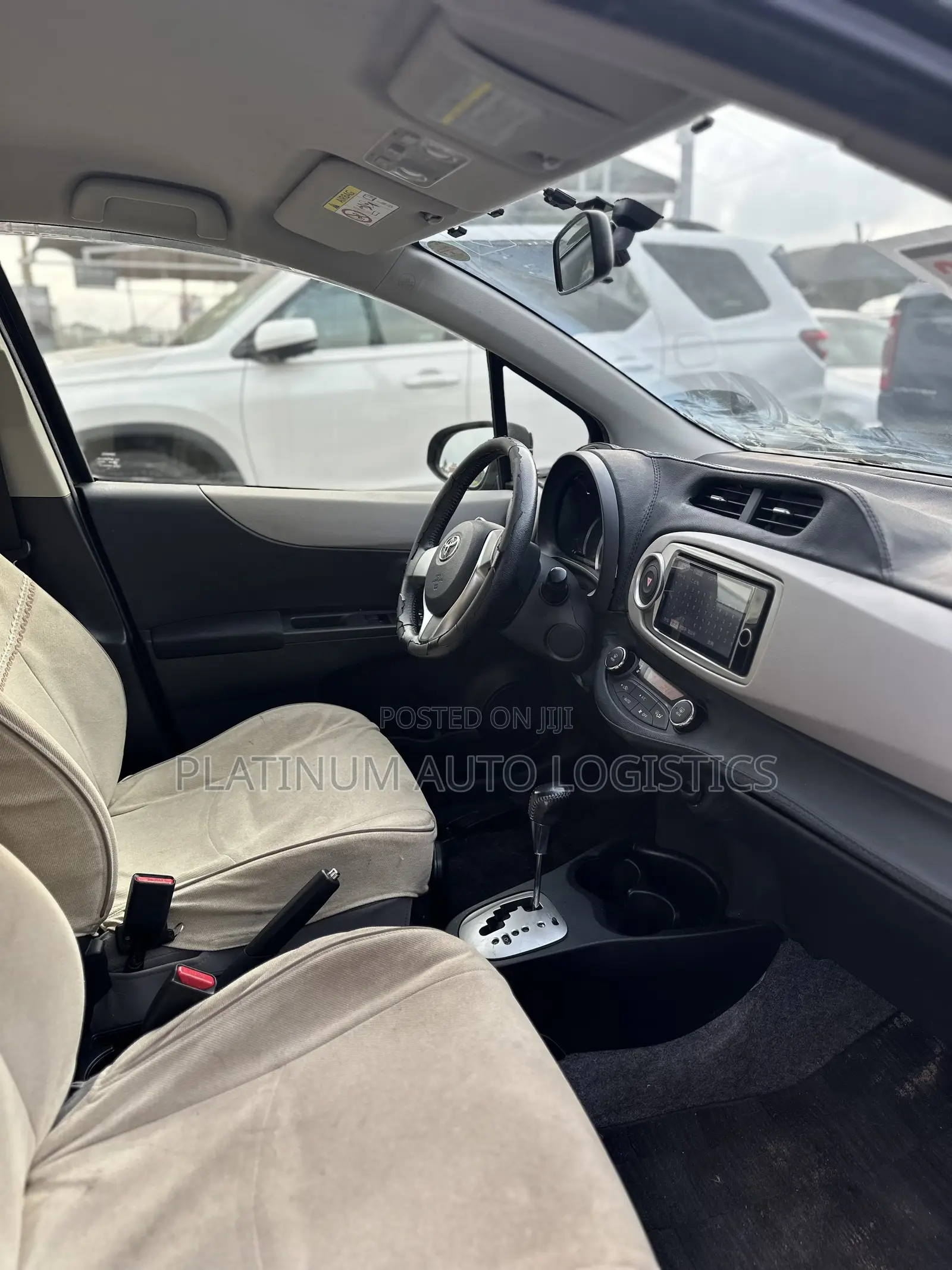Toyota Vitz 2013 Black