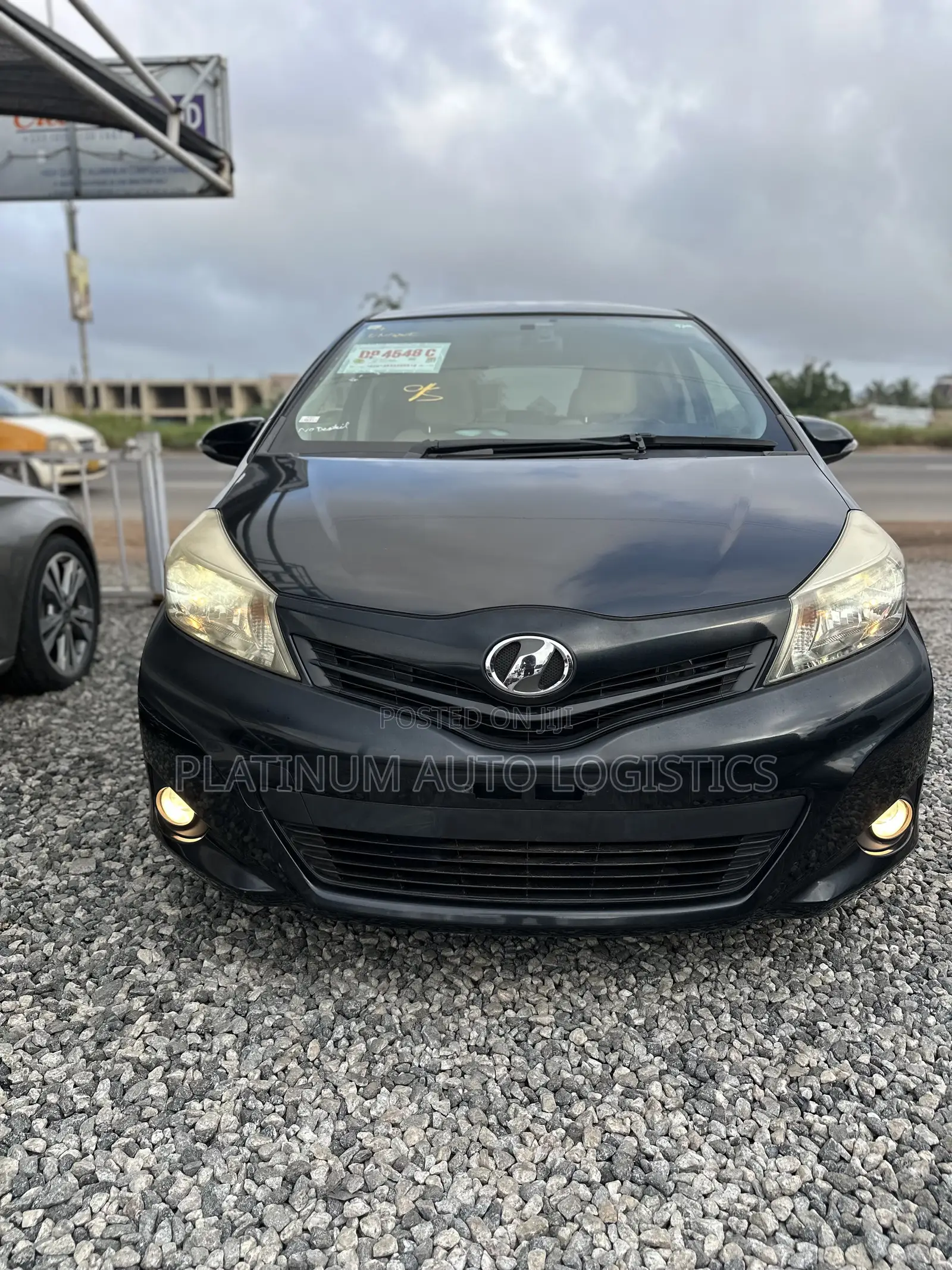 Toyota Vitz 2013 Black