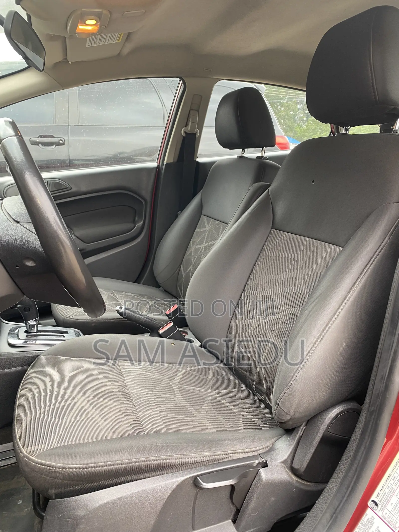 Ford Fiesta SE Sedan 2013 Red