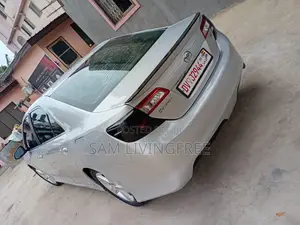Toyota Camry LE 4dr Sedan (2.5L 4cyl 6A) 2013 Silver