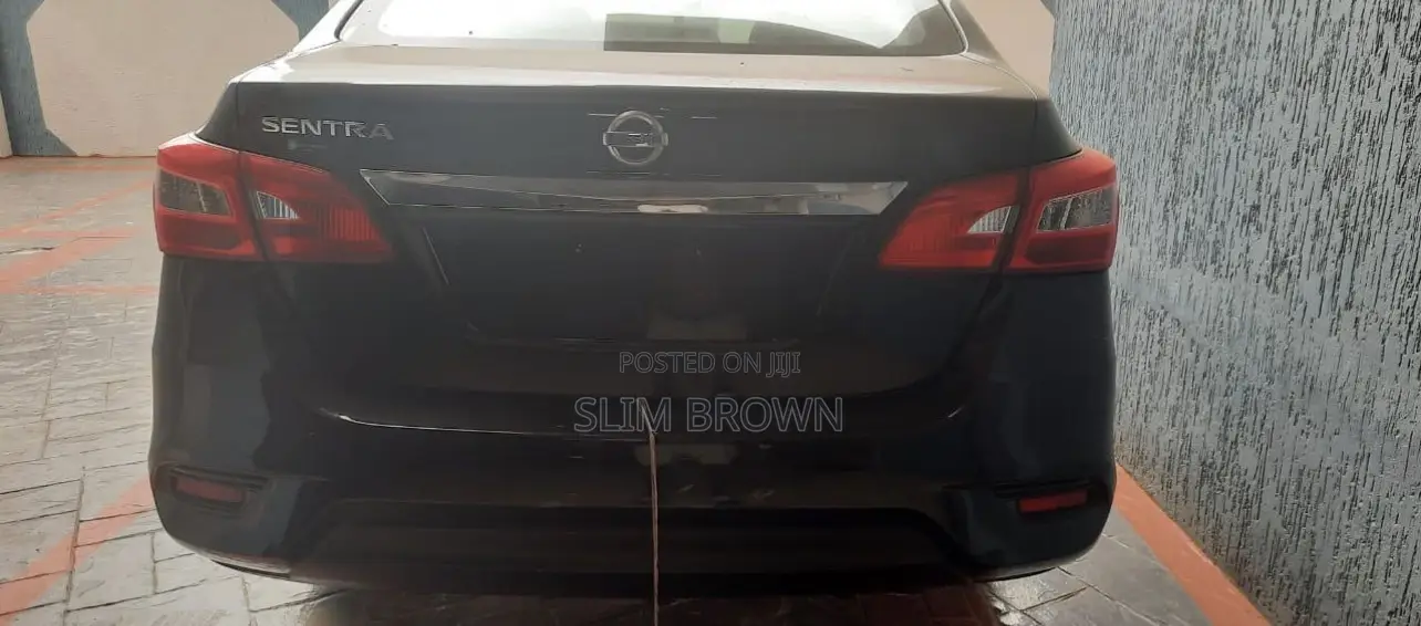 Nissan Sentra 2018 Black