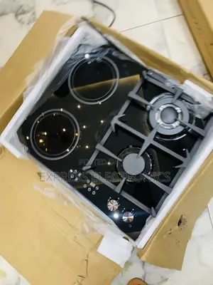 Newly in Box Built in Cooker 2-2 Stove Kenwood Black