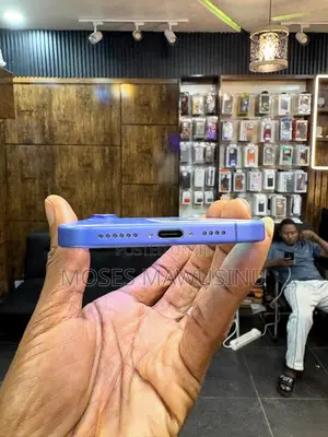 Apple iPhone 16 Plus 128 GB Blue