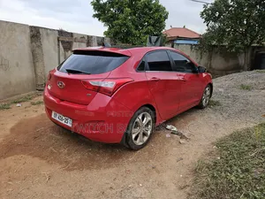 Hyundai Elantra SE 4dr Sedan (1.8L 4cyl 6A) 2014 Red
