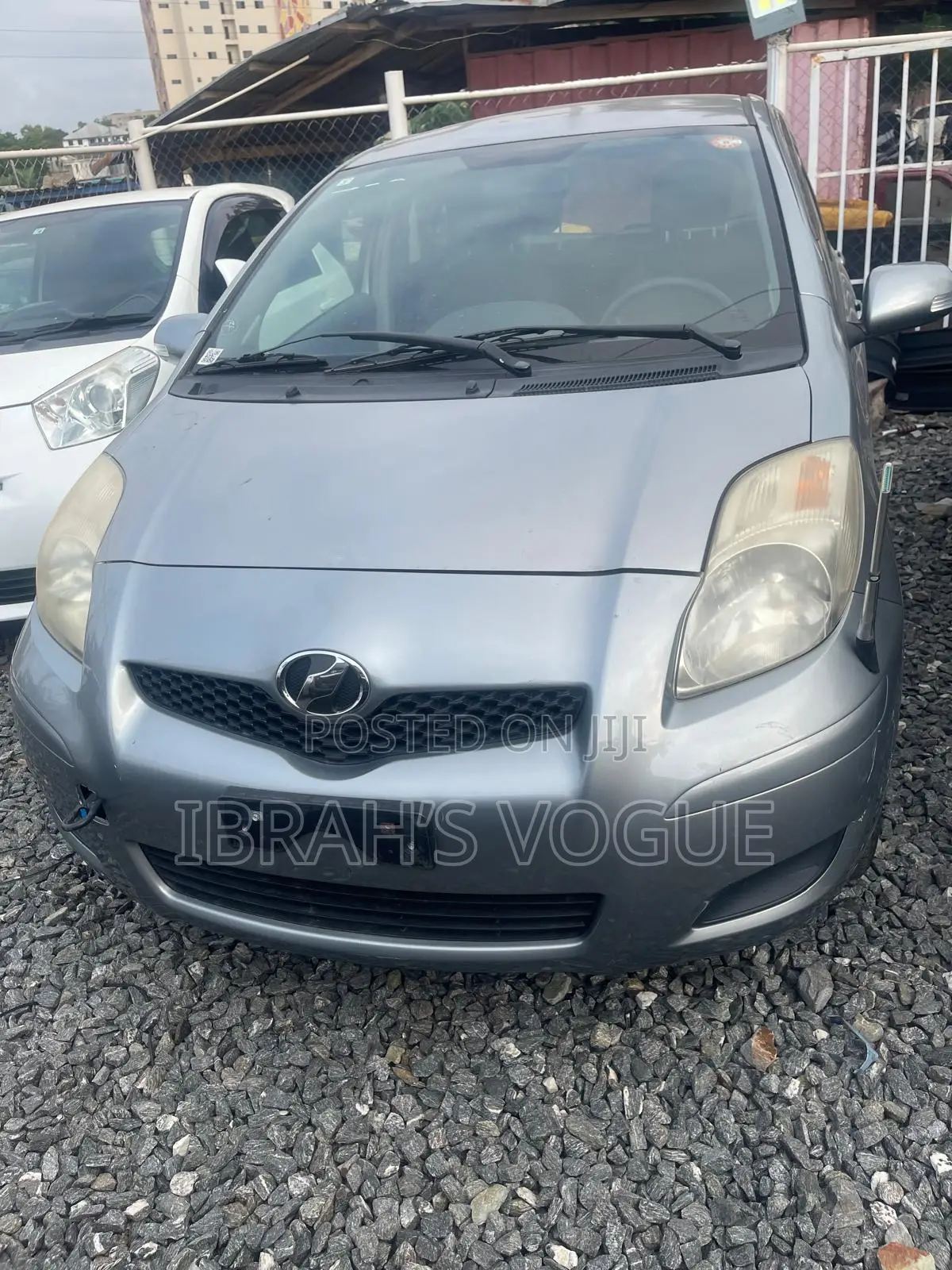 Toyota Vitz 2010 Gray