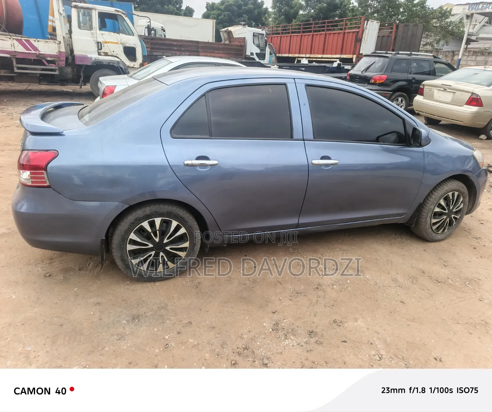 Toyota Yaris Base Sedan 4dr 2010 Blue