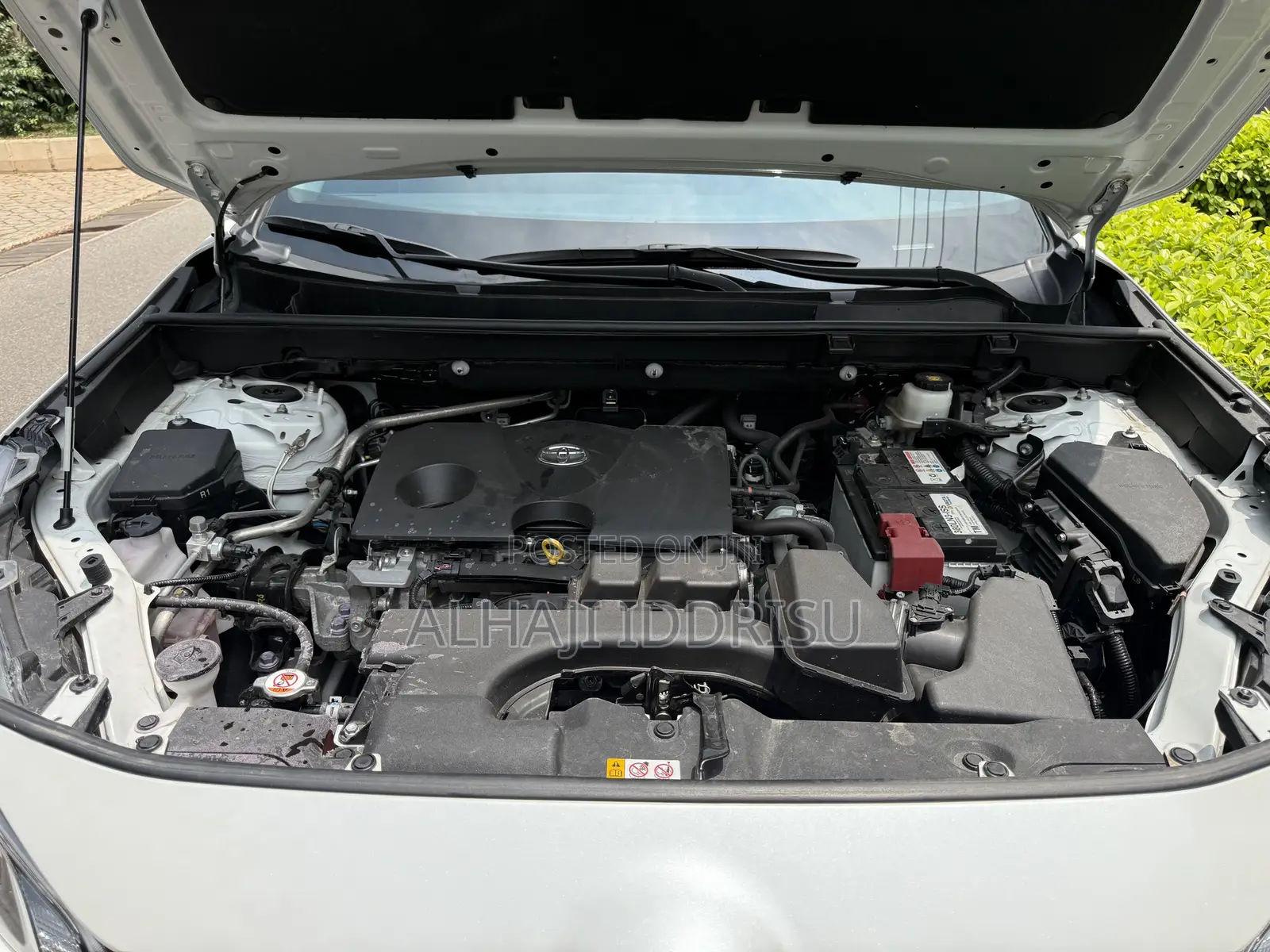 Toyota RAV4 Limited FWD 2024 White