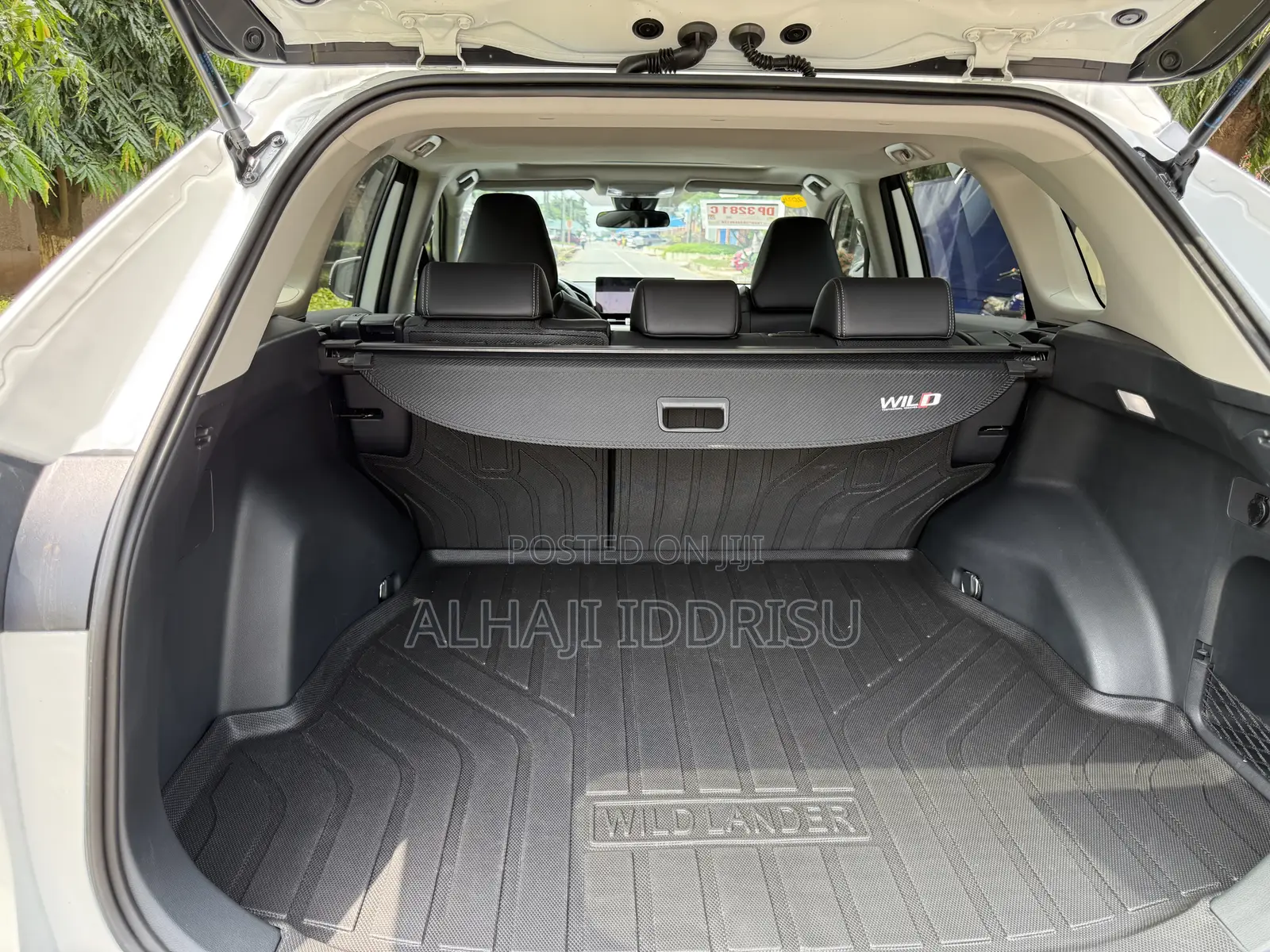Toyota RAV4 Limited FWD 2024 White