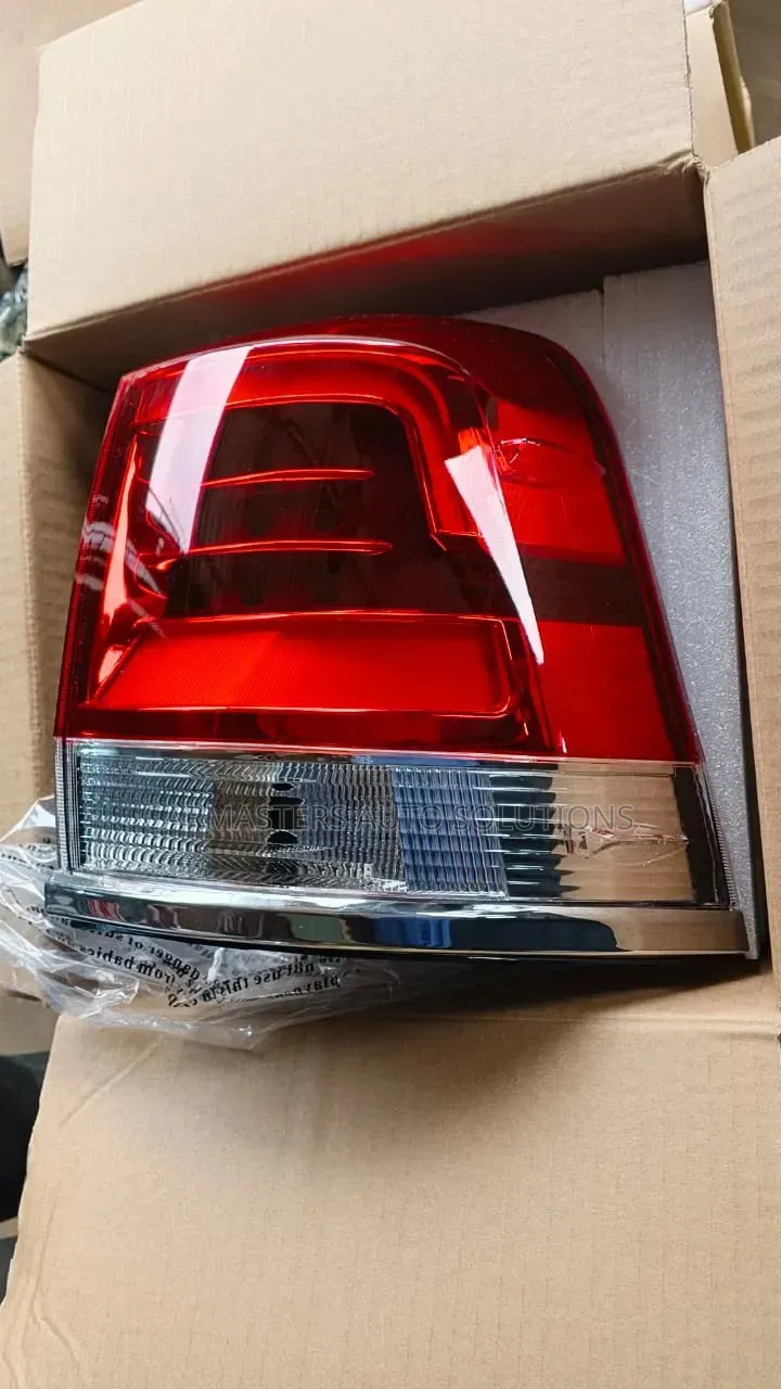 Land Cruiser Tail Light