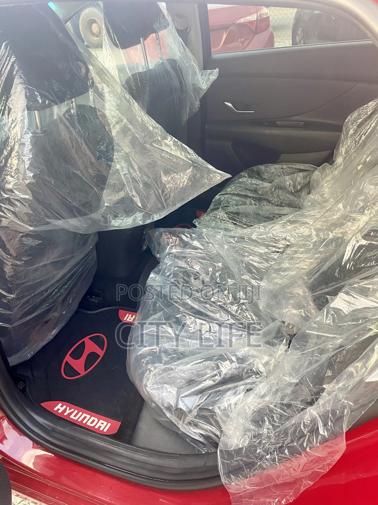 Hyundai Elantra Limited 2021 Red