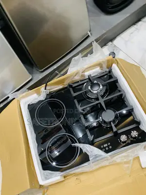 Most Good Kenwood Black Glass 2 Gas Burners and 2 Electric Hot Plates