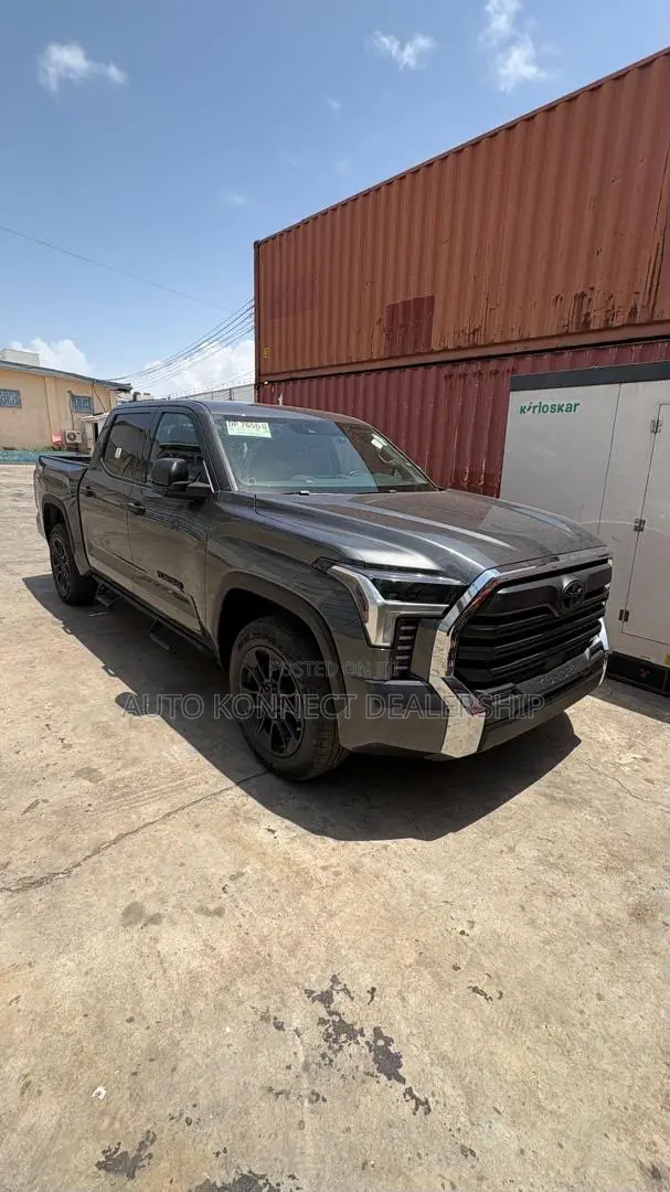 Toyota Tundra 2023