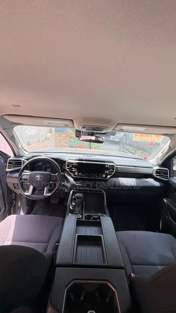Toyota Tundra 2023