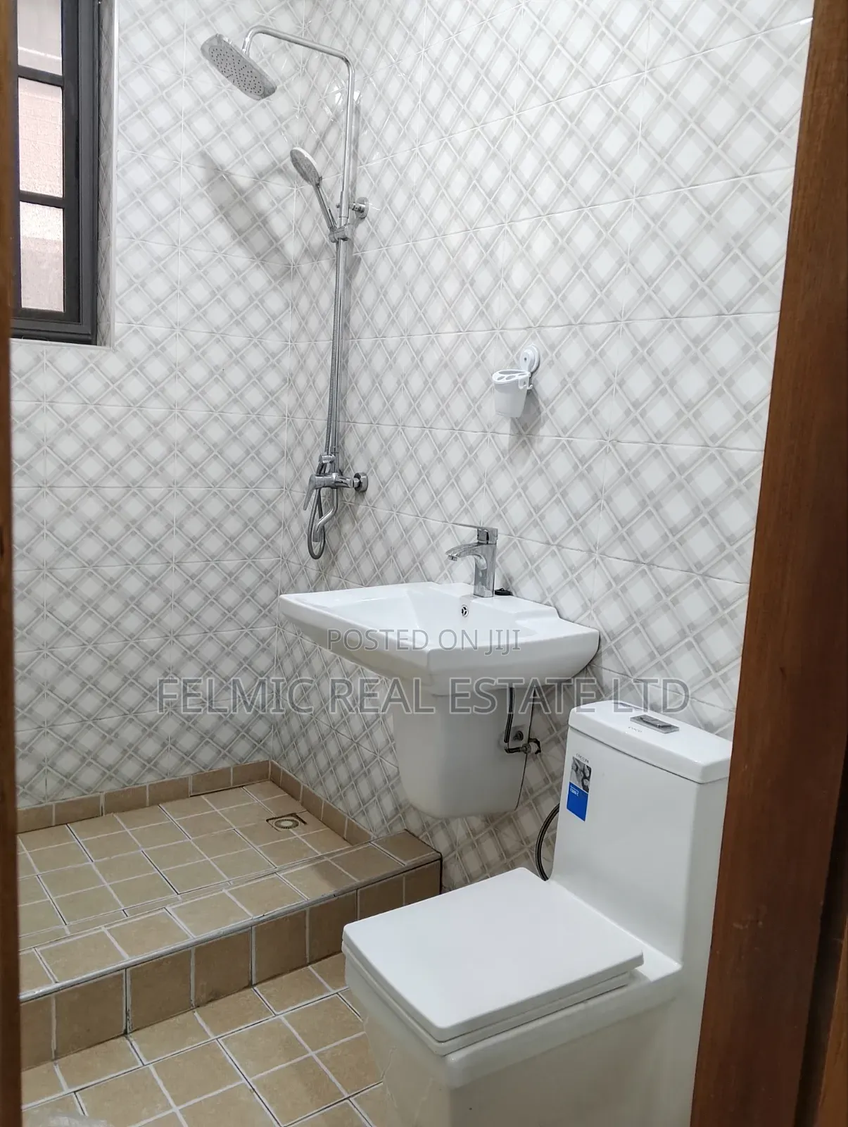 1bdrm Apartment in Felmic Real Estate, The Mall for rent