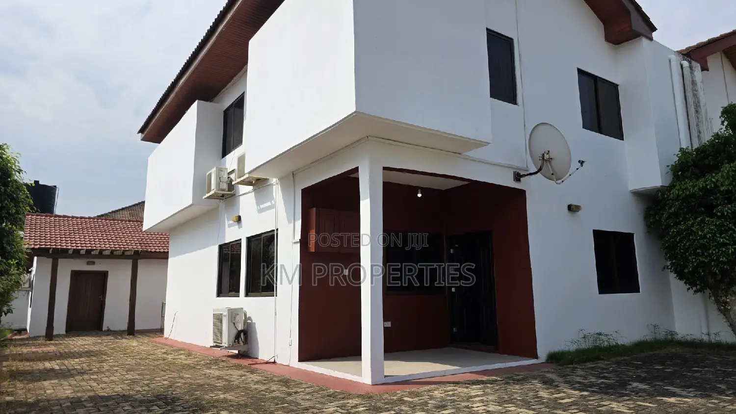 3bdrm Duplex in Nthc Estates, East Legon for rent