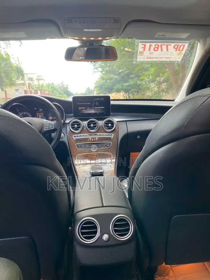 Mercedes-Benz C300 2015 Black