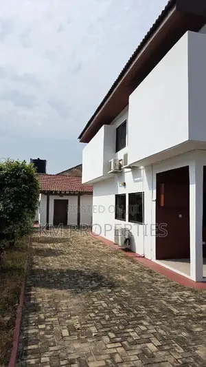 3bdrm Duplex in Nthc Estates, East Legon for rent