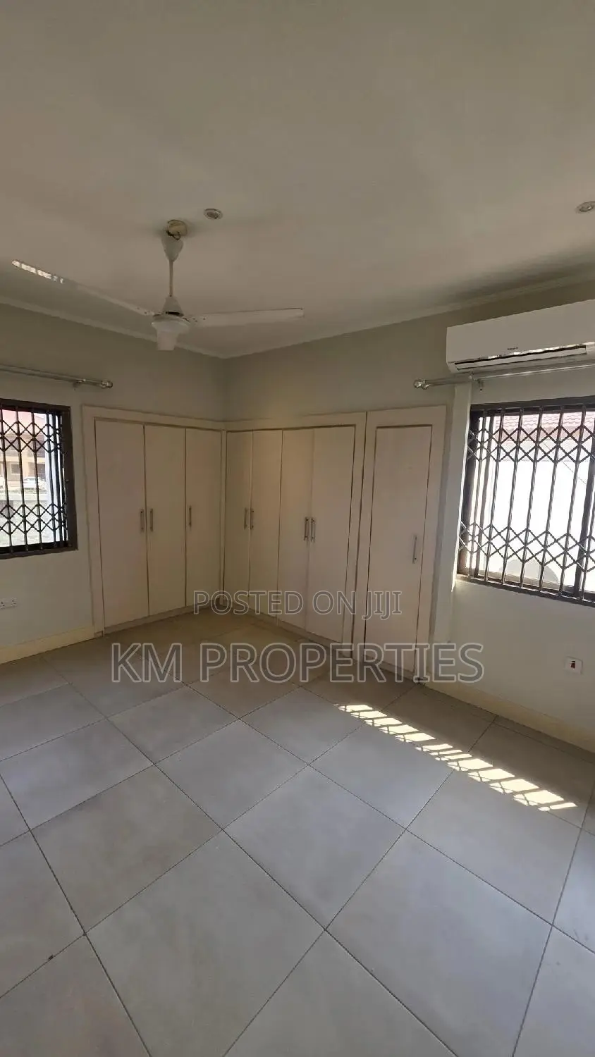 3bdrm Duplex in Nthc Estates, East Legon for rent