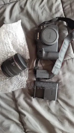 Canon Eos R8