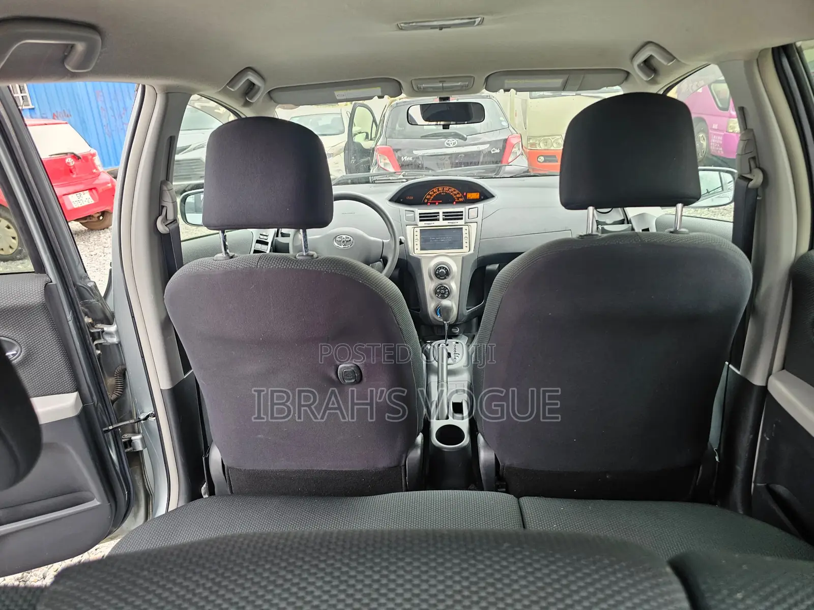 Toyota Vitz 2010 Gray