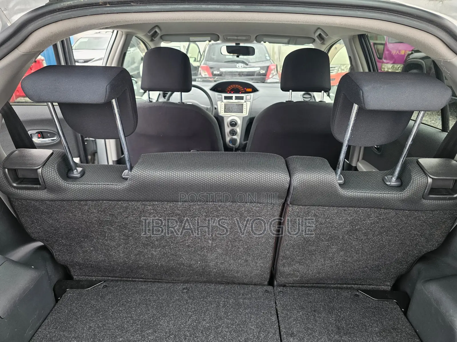Toyota Vitz 2010 Gray