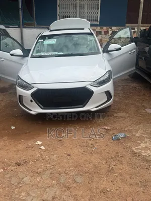 Hyundai Elantra 2018 White