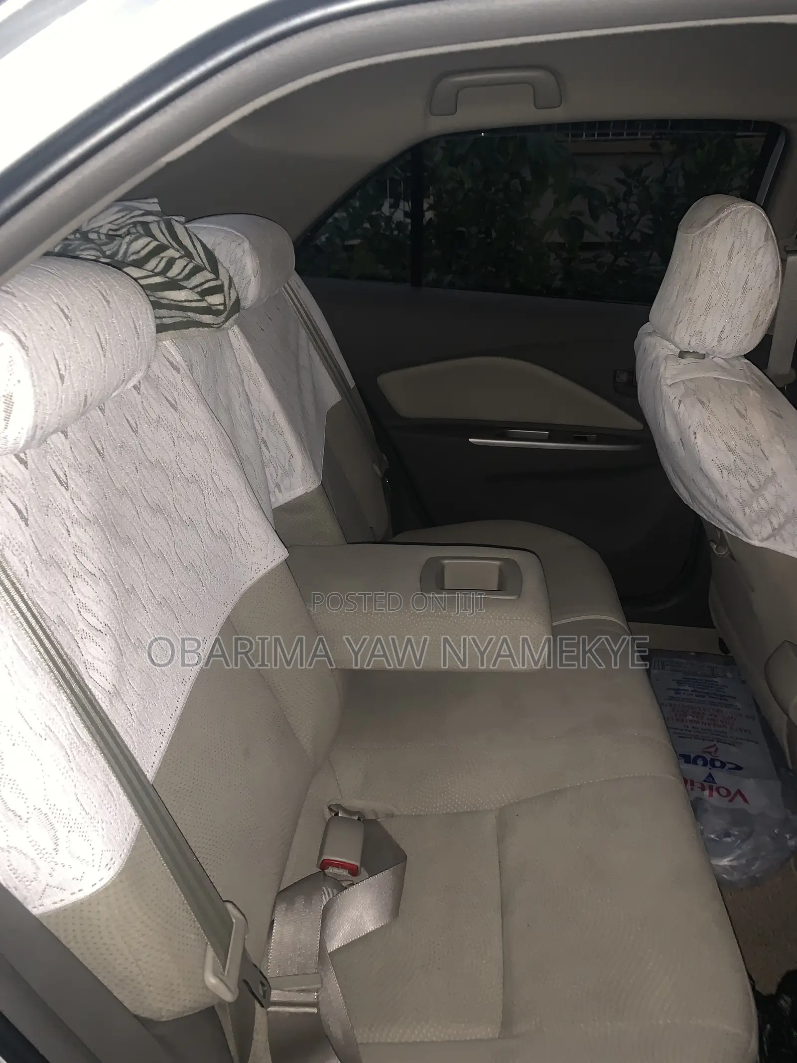 Toyota Belta 2010 Silver