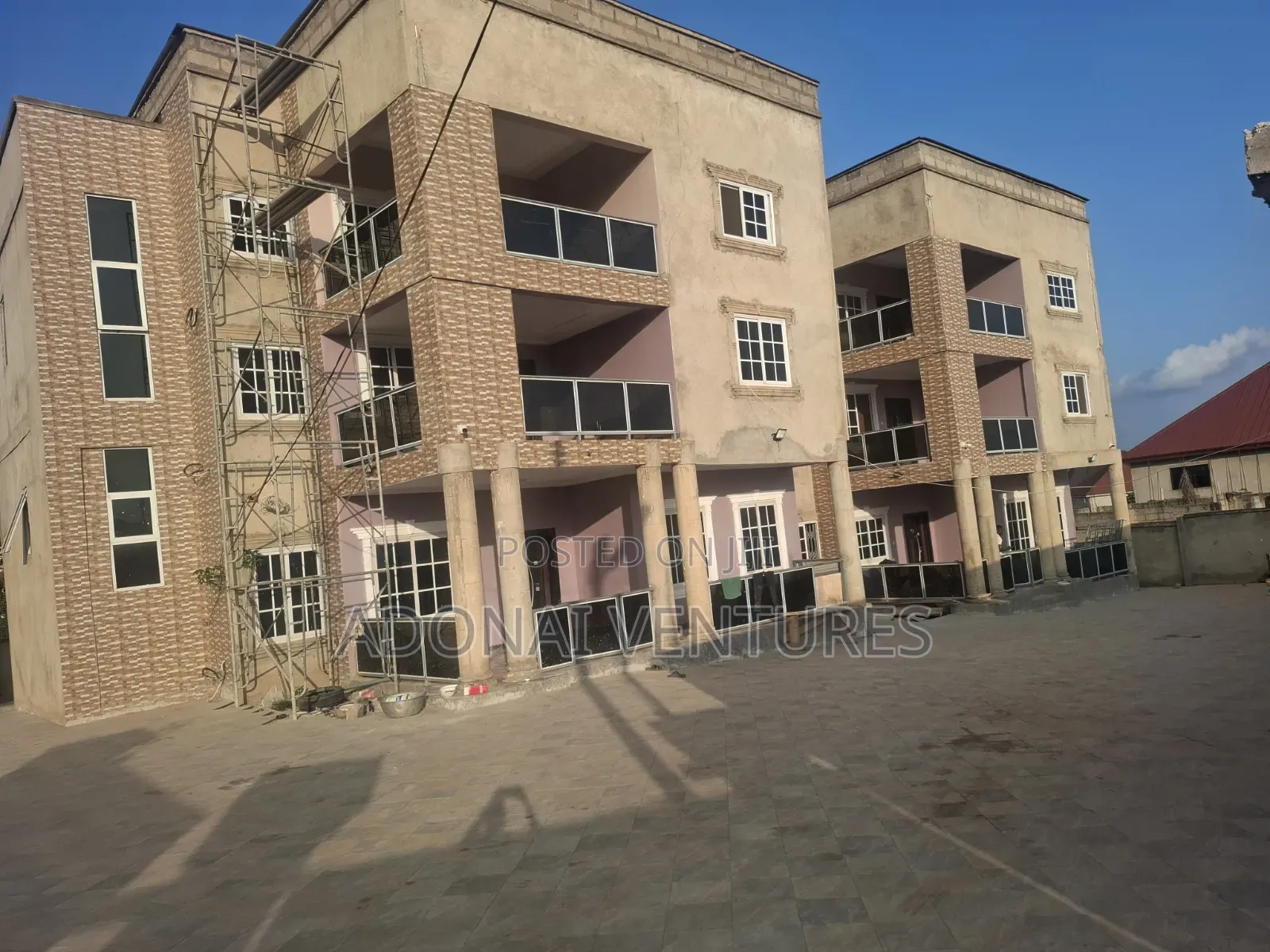 3bdrm Apartment in Santasi Anyinam, Kumasi Metropolitan for rent