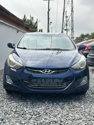 Hyundai Elantra GLS Sedan FWD (1.8L 4cyl 6A) 2013 Blue